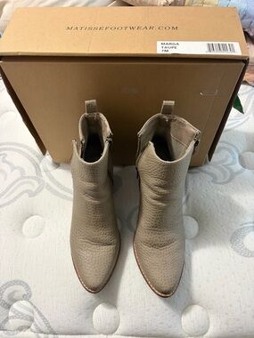 Matisse Taupe Textured Leather Ankle Booties
